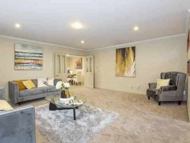 Convenient 5 Bedroom Family Home