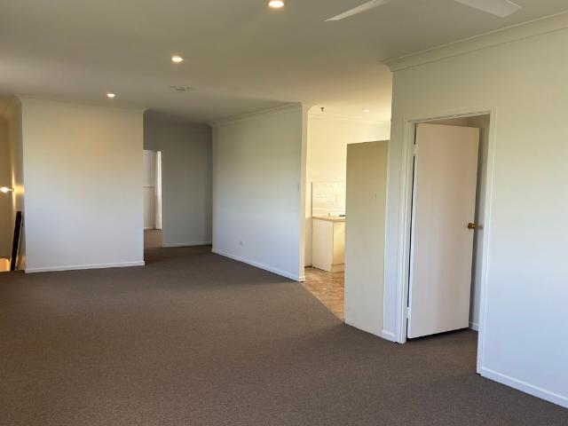conveniently located 2 bedroom unit in caboolture with water usage included