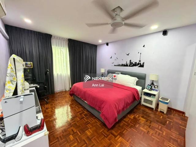 Conveniently located within the thriving Bandar Bukit Raja township, the property offers easy access to schools, shopping malls, restaurants, and major highways