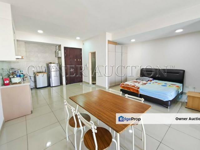 [Conveniently located next to Citta Mall] Service Apartment [Close to Sultan Abdul Aziz Shah Airport Subang Airport ]
