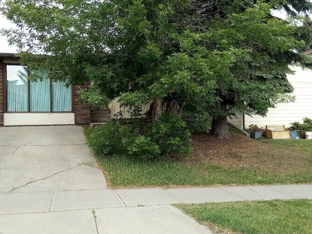 Convenience Super Clean Family Home in Beddington