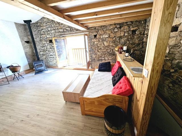 Conversion d'une grange en loft avec grand atelier et verger