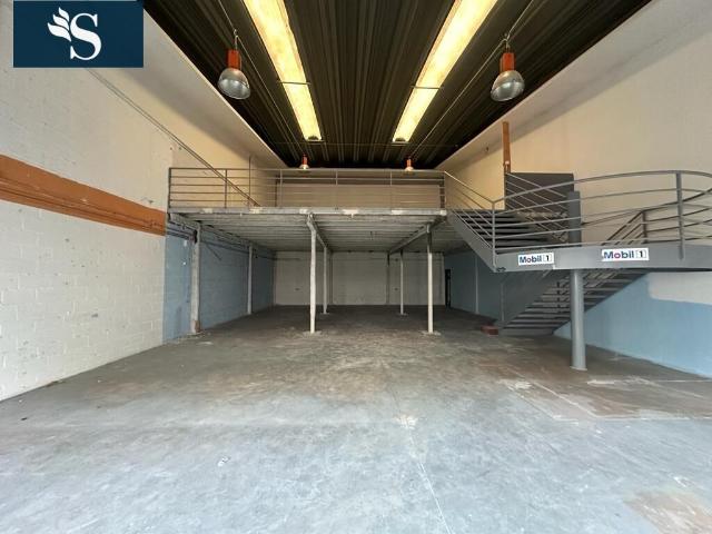 Venta de nave con inquilino