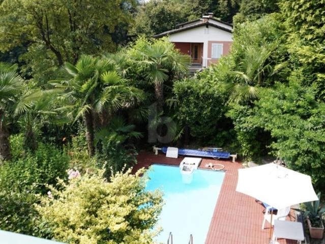 CON GIARDINO E PISCINA
