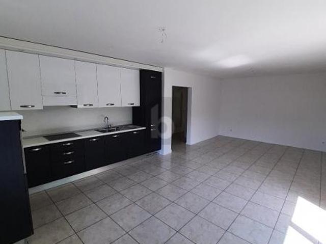 CON GRANDE TERRAZZA E GIARDINO PRIVATO