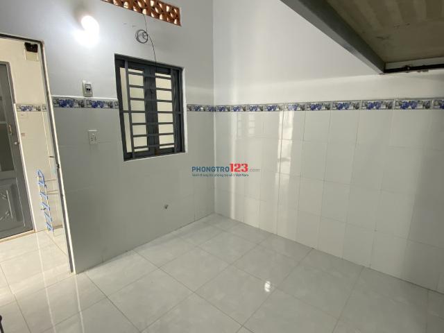 Còn phòng gần Gigamall Phạm Văn Đồng CĐ Vinatex Thủ Đức