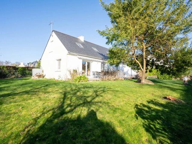 Concarneau, Les Sables Blancs Maison familiale de + de 175 m² avec vie de plain pied à deux pas des plages