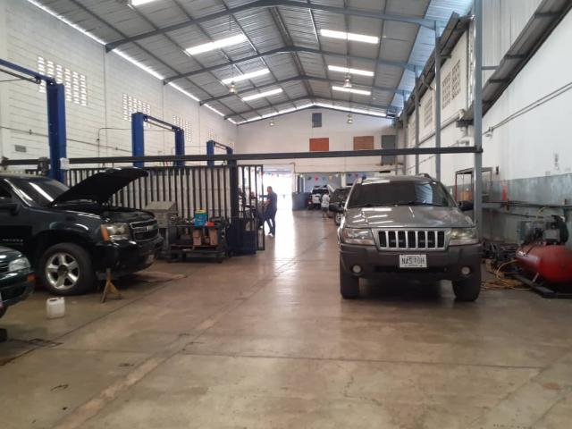 Concesionario en venta en Valencia MC 6200155