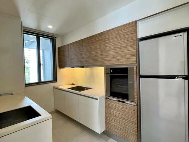Concourse Skyline D7, Apartment
