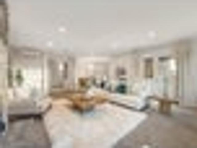 Concrete 4+2 Home&Income on 1200sqm Prime Land