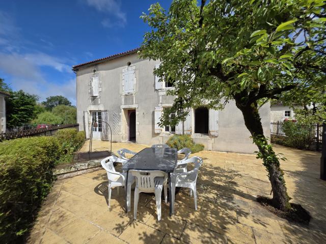 Condéon Vente Maison 16