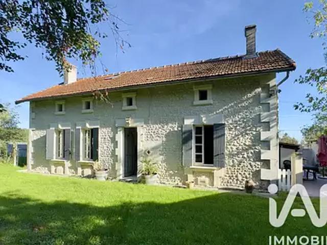 Condéon 16360 Achat / Vente maison 5 pièces t5 parking