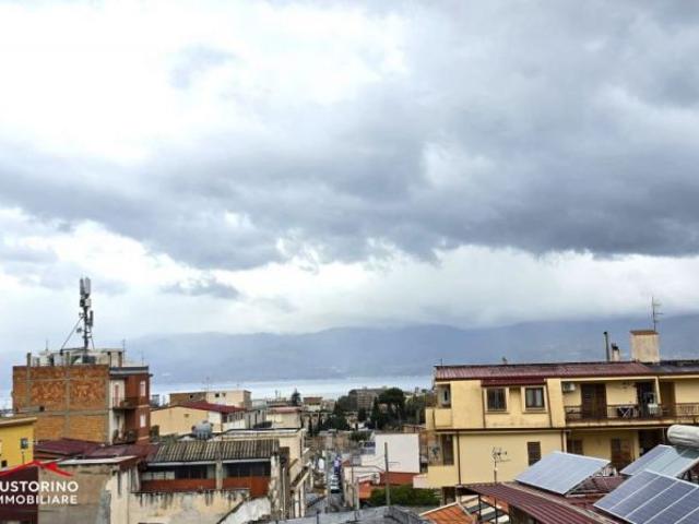 Condera Indipendente 2 livelli con corte e terrazzo costituito da 2 unit
