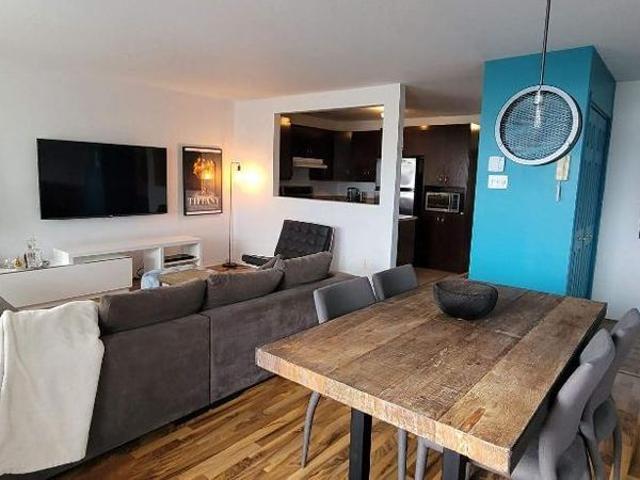 ✨ Condo 4½ à Saint Hubert | 2 stationnements | Climatisation | Balcon | Disponible 1er septembre ✨