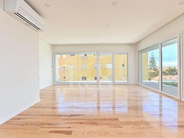 Condo 4 quarto, Cascais Lisboa 2765 474 DLS97105807