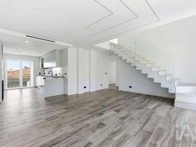 Condo 4 quarto, Loures Lisboa DS99773083