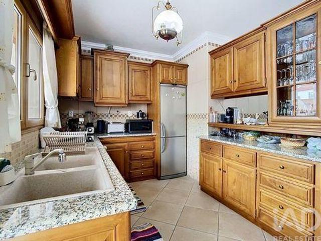 Condo 4 quarto, Porto De Mos Leiria DLS101798068