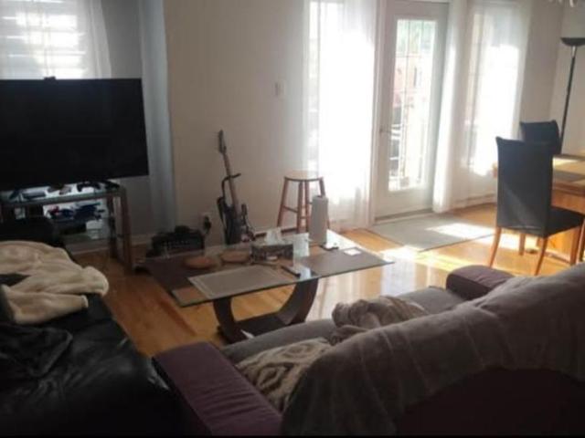Condo 4 1/2 MEUBLE