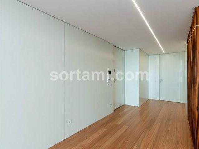 Condo 5 quarto, Vila Nova De Gaia Porto DLS96330981
