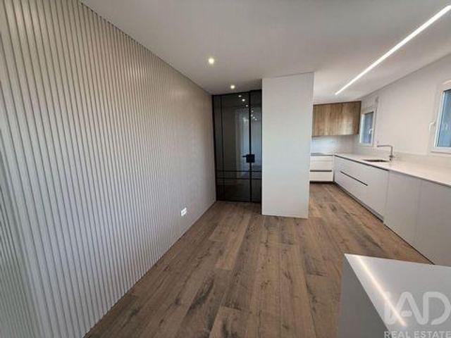 Condo 5 quarto, Almada Setubal DLS91772422