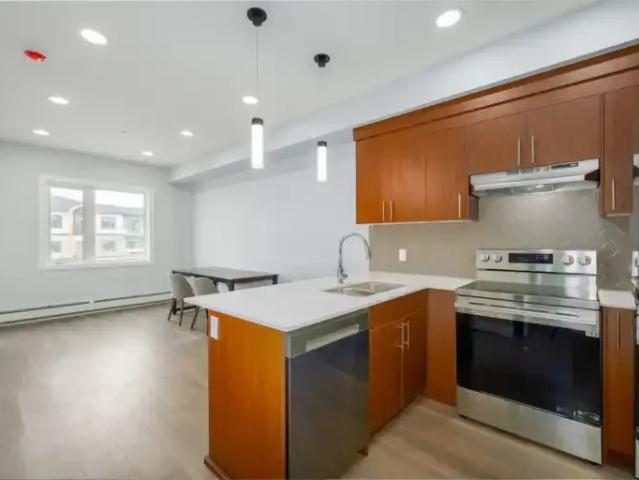 Condo 1 Bedroom For Rent Cochrane AB 1745 ES104991309