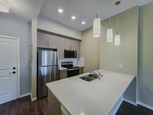 Condo 1 Bedroom For Rent Calgary AB 1400 ES105167380
