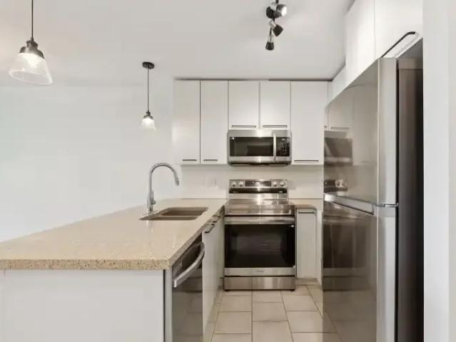 Condo 1 Bedroom For Rent Calgary AB 1700 ES103355311