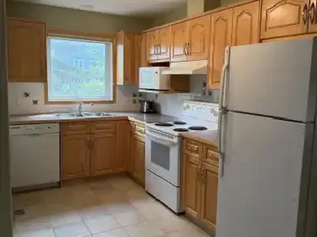 Condo 1 Bedroom For Rent Calgary AB 2600 ES104895145