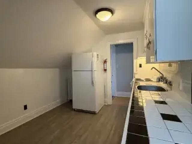 Condo 1 Bedroom For Rent Guelph ON 1700 ELS102846594