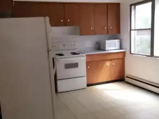 Condo 1 Bedroom For Rent Edmonton AB 1050 ES105004666