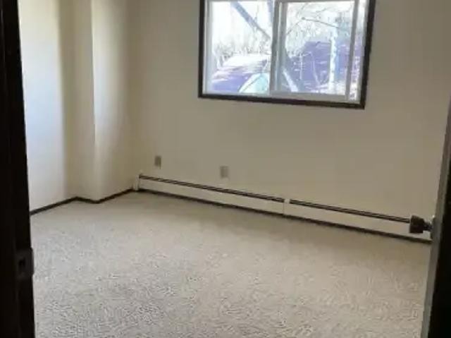 Condo 1 Bedroom For Rent Edmonton AB 1095 ES104841014