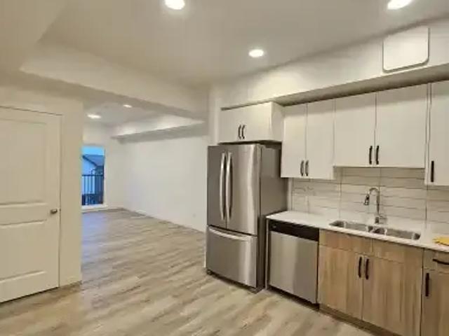 Condo 1 Bedroom For Rent Edmonton AB 1250 ES104711031