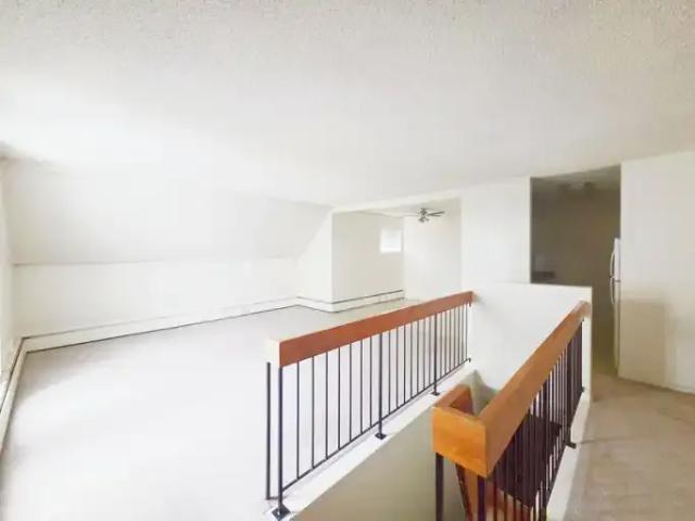 Condo 1 Bedroom For Rent Edmonton AB 1200 ES105150601