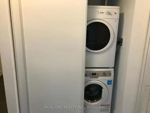 Condo 1 Bedroom For Rent Toronto ON 2150 ES103920488