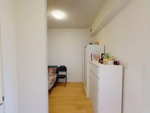 Condo 1 Bedroom For Rent Toronto ON 2450 ES102658503