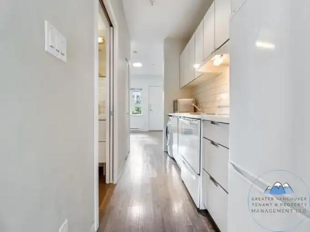 Condo 1 Bedroom For Rent Vancouver BC 1495 ES102952044