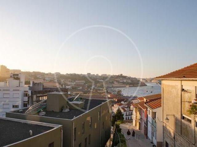 Condo 1 quarto, Vila Nova de Gaia Porto DLS102721764