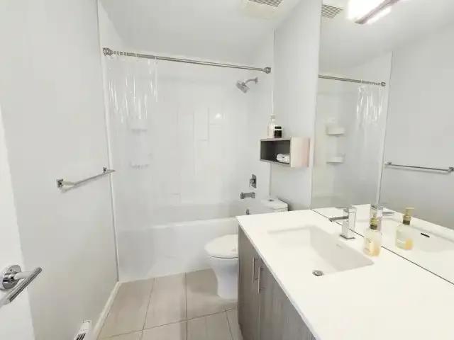 Condo 1.5 Bedroom For Rent Burnaby BC 3500 ES100868526