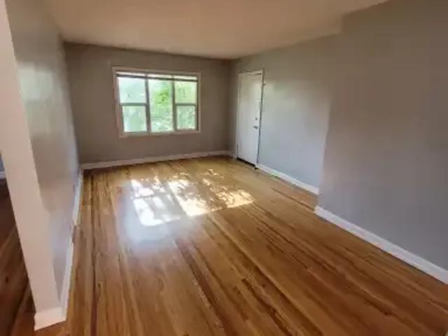 Condo 2 Bedroom For Rent Calgary AB 1295 ELS103060456