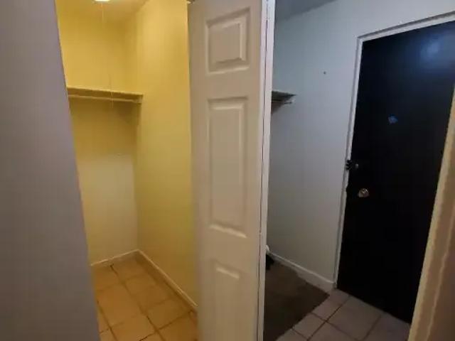 Condo 2 Bedroom For Rent Calgary AB 1400 ES102846826