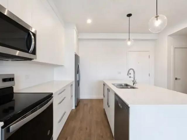 Condo 2 Bedroom For Rent Calgary AB 1900 ES104000097