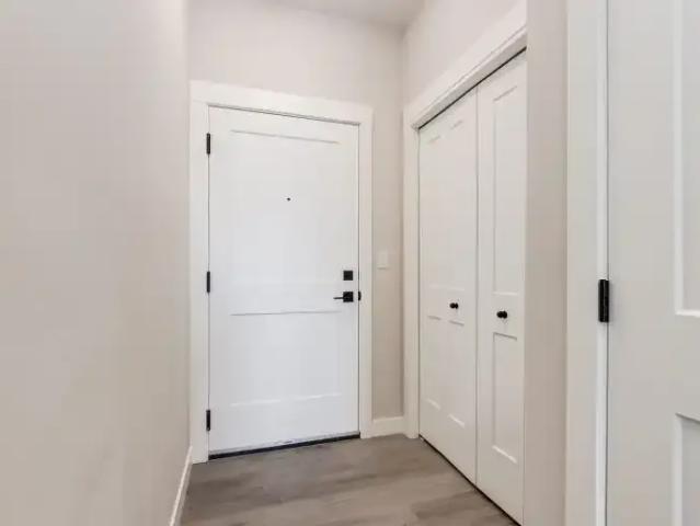 Condo 2 Bedroom For Rent Calgary AB 1900 ES103411076
