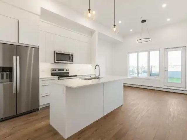 Condo 2 Bedroom For Rent Calgary AB 1950 ELS102770899