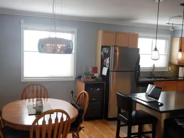 Condo 2 Bedroom For Rent Calgary AB 2000 ELS101879393