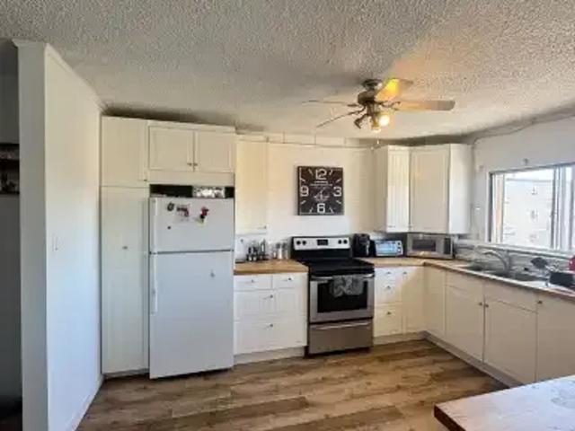 Condo 2 Bedroom For Rent Calgary AB 2000 ELS102468317