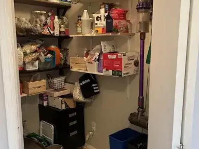 Condo 2 Bedroom For Rent Calgary AB 2000 ES104179596
