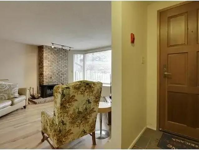 Condo 2 Bedroom For Rent Calgary AB 2180 ES104940747