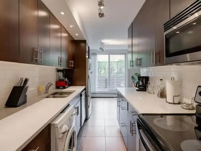 Condo 2 Bedroom For Rent Calgary AB 2200 ES102770792
