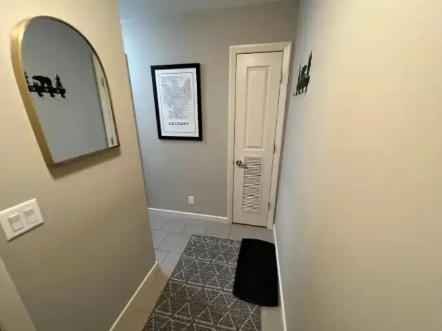 Condo 2 Bedroom For Rent Calgary AB 2350 ES104888756