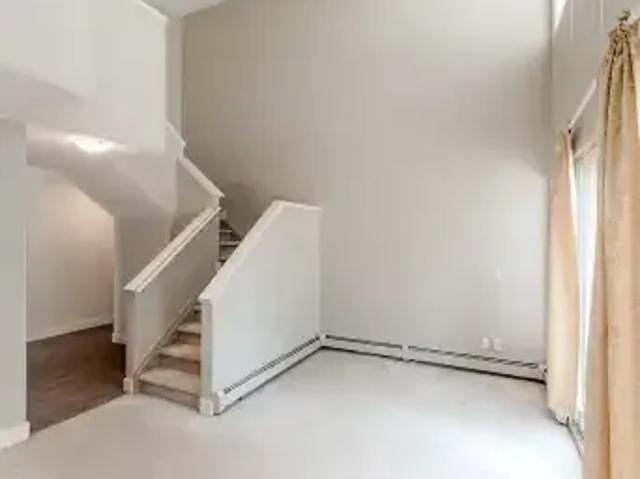 Condo 2 Bedroom For Rent Calgary AB 2400 ELS102434427